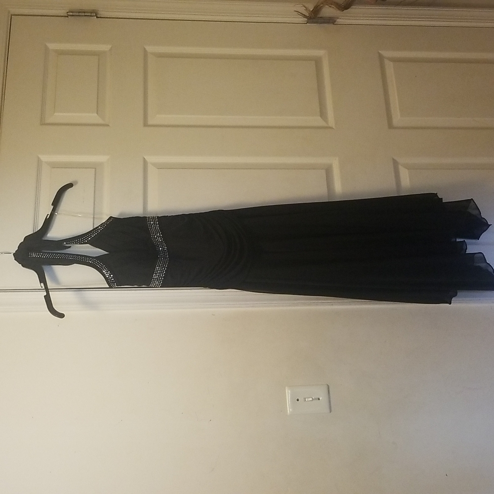 Juniors dress small